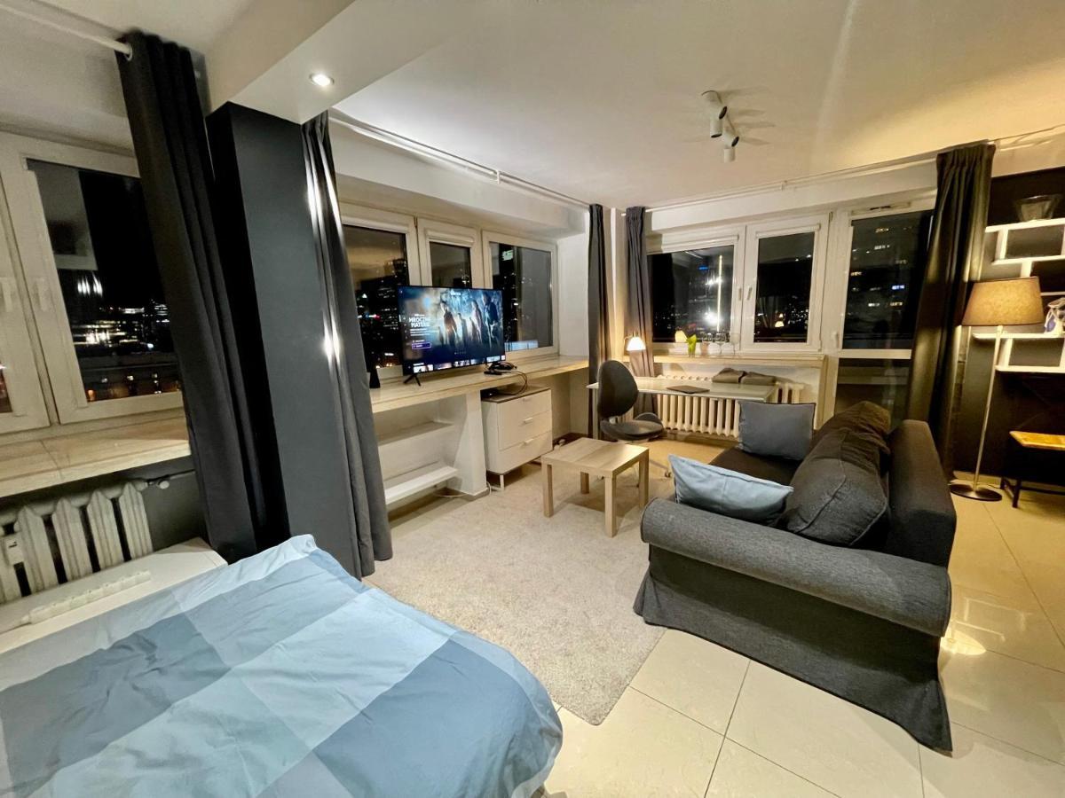 Sawa Apartment 2Xmetro Wifi 500 Mbs 50'Tv Netflix Hbo Appletv+ Varšava Exteriér fotografie